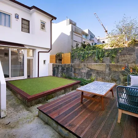 Crooked Floor House - 1St Floor Apartment Porto Exterior photo