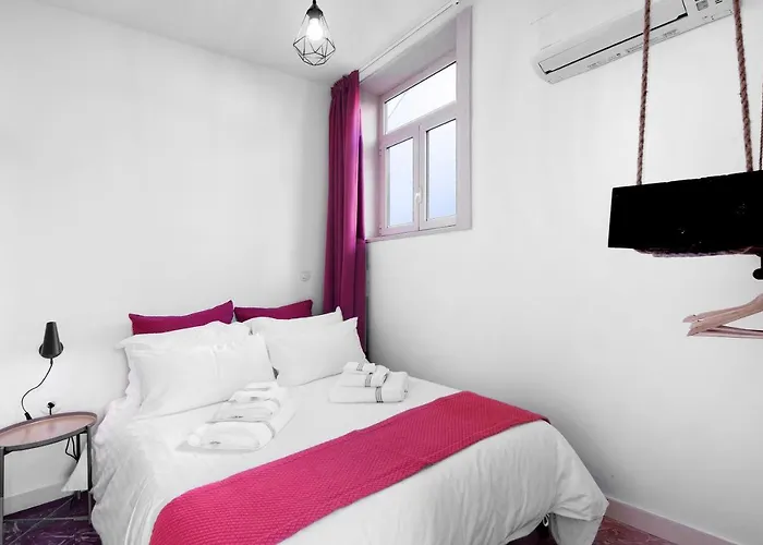 Crooked Floor House - 1St Floor