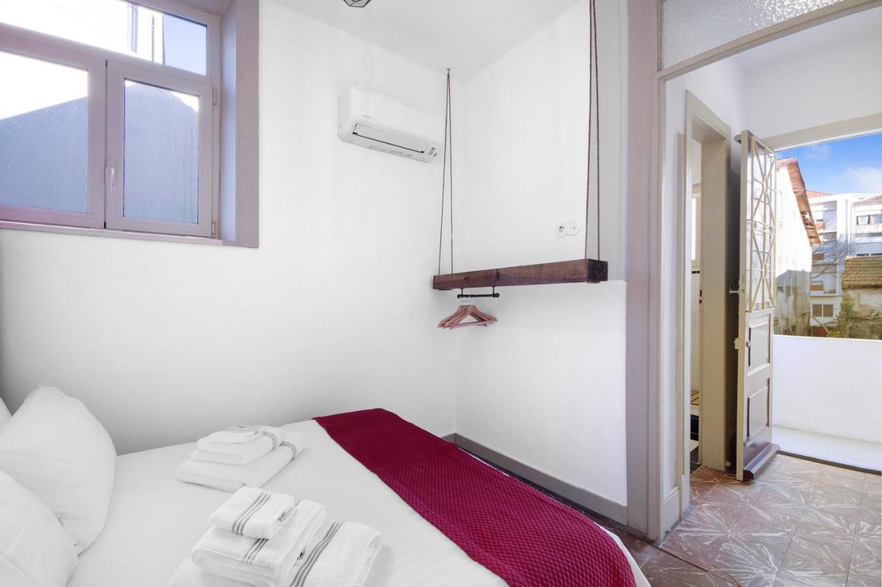 Crooked Floor House - 1st Floor